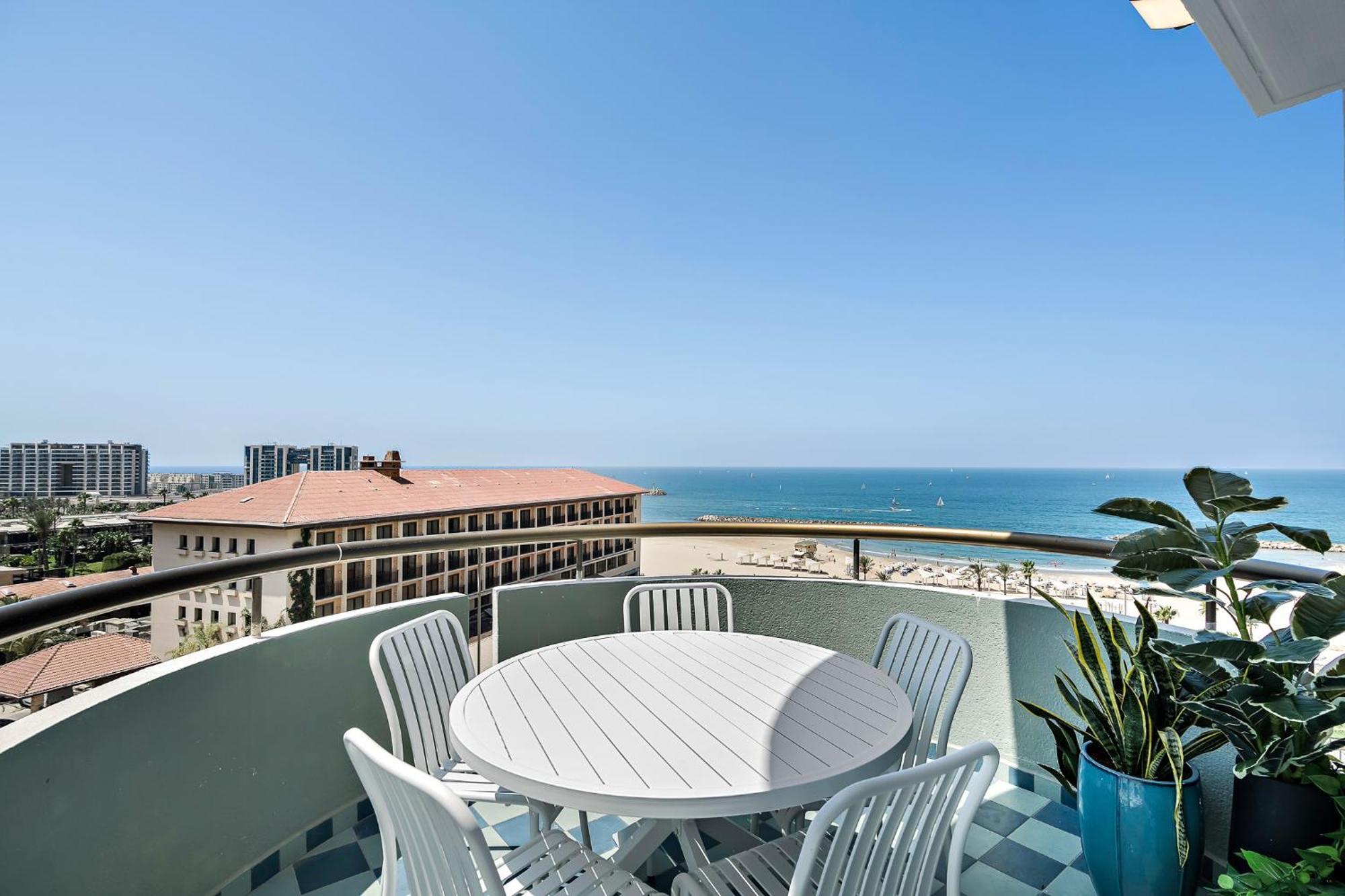 Sunsets Paradise 2Br With Parking By Beachfront Stay Herzelia Exterior foto